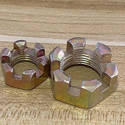 DIN935 Шлюховые орехи шестерковые шлюховые орехи класса 4.8/8.8/10.9/12.9Ect Стандарт DIN