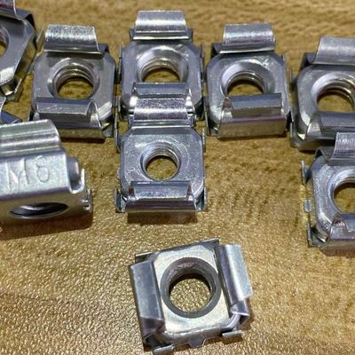 Метрическая система измерений Нержавеющая сталь Квадратная клеточная орешка Клип-орешек для латунных изделий